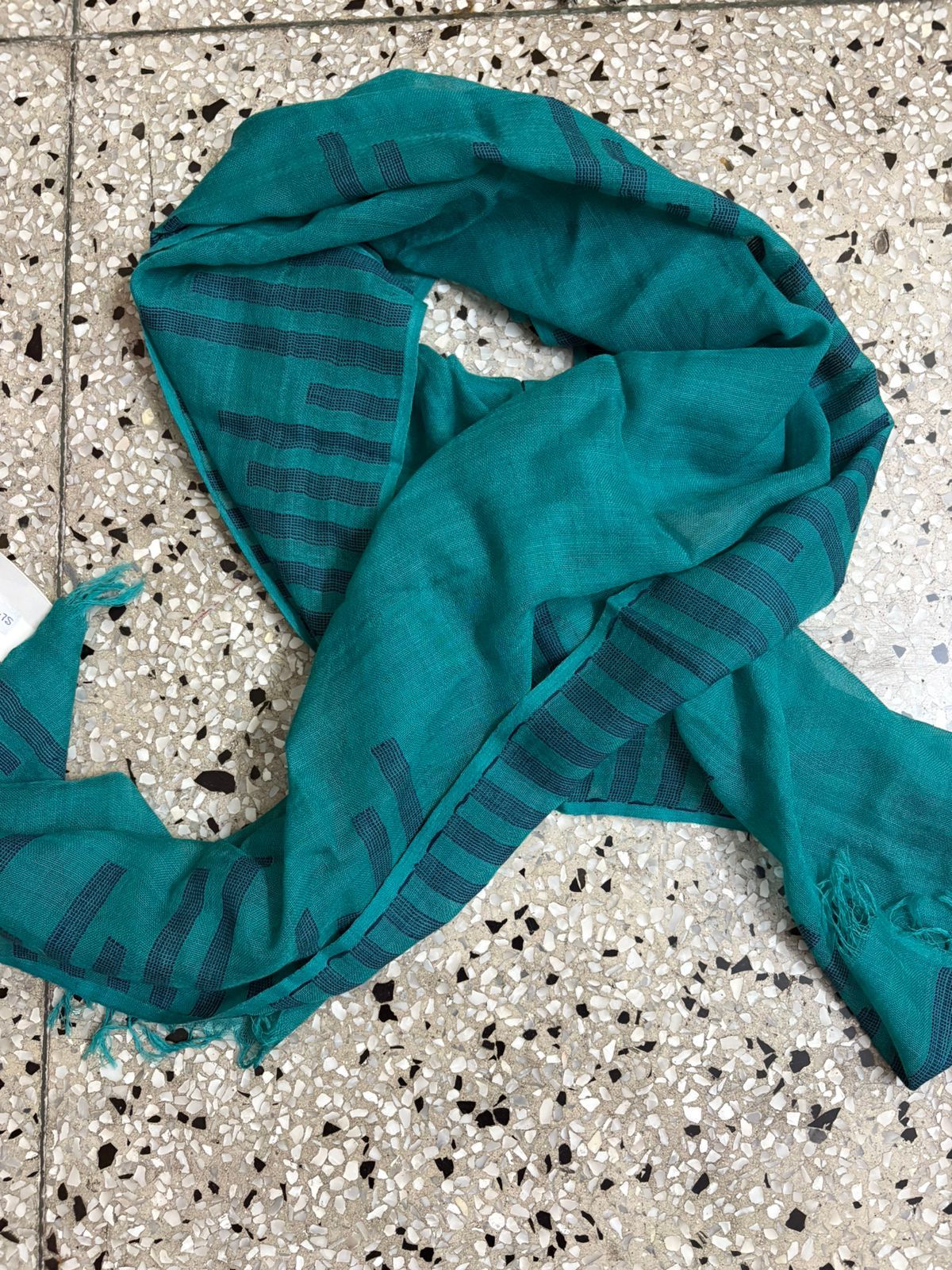 Cotton scarf with Jamdani narrow stripe